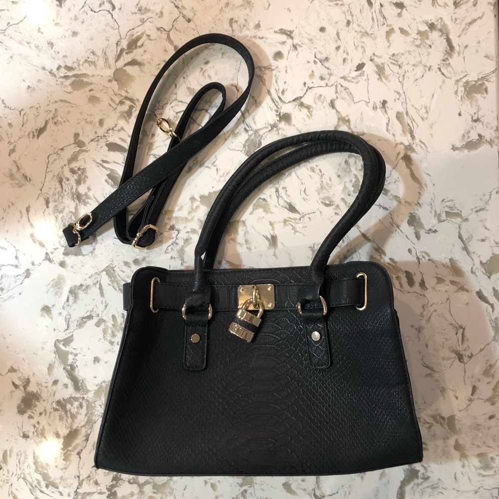 Black small tote bag